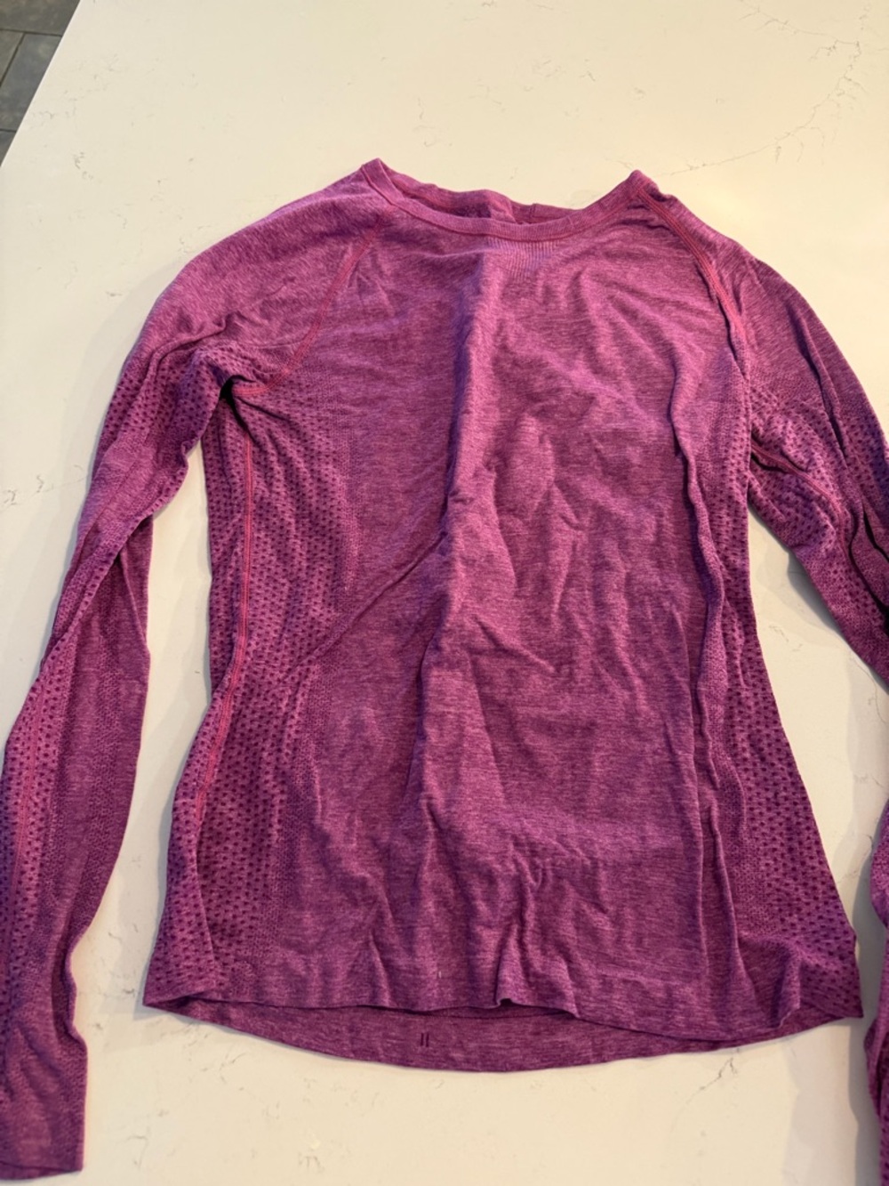 FIGS Seamless Top 5 total, black, plum, beige, burgundy, teal - Picture 3 of 11